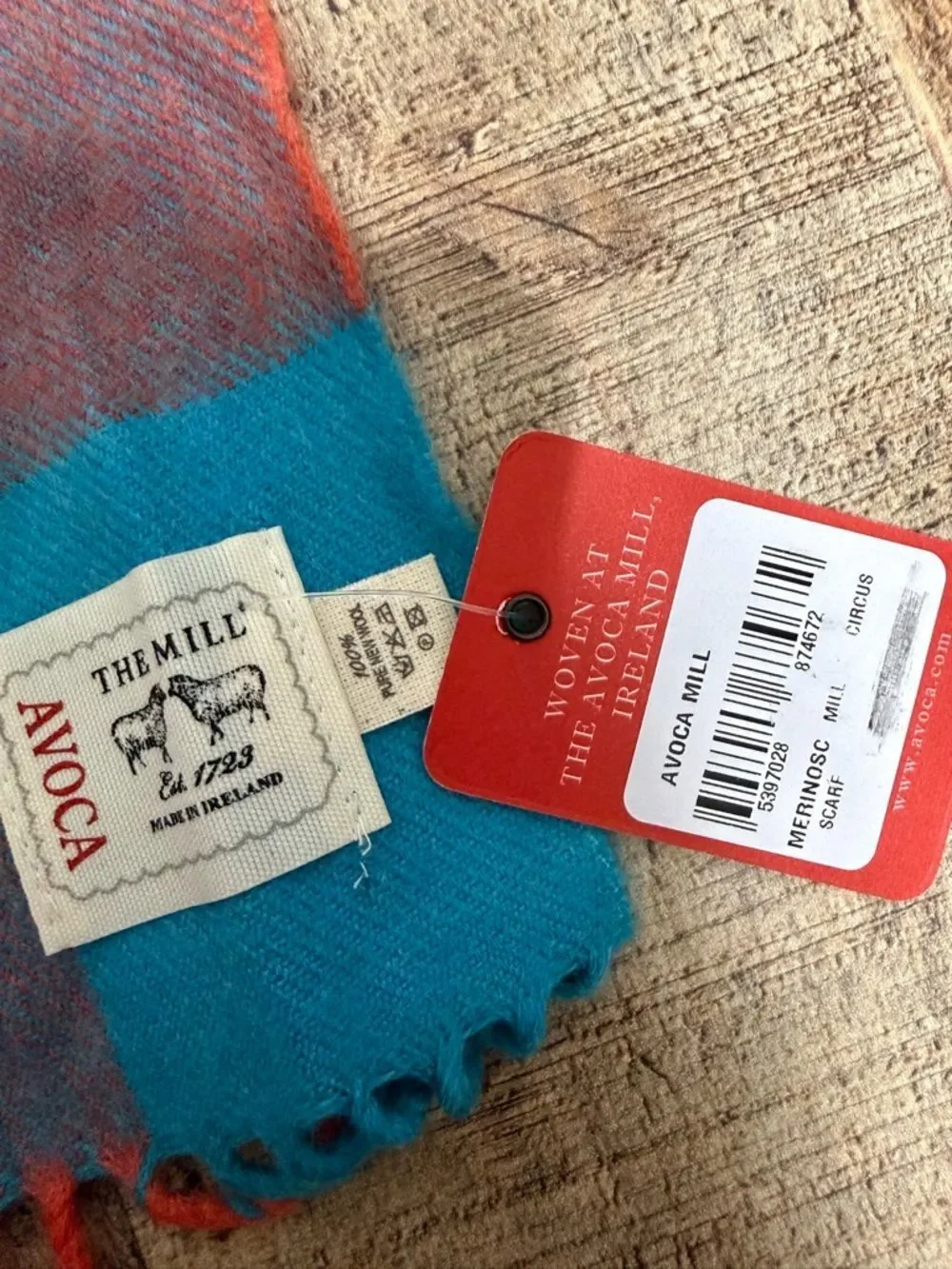 AVOCA MILL COLLECTION Circus Extra Wide Merino Scarf new with flaws